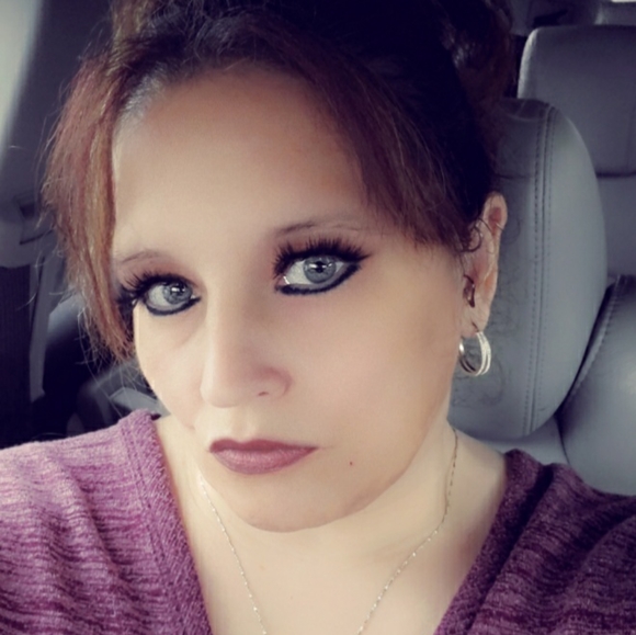 Meet your Posher, Jennifer - Picture 16 of 16